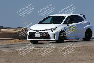 media/Oct-04-2025-OnGrid (Sat) [[44bd565ffa]]/Green Group/Grapevine/